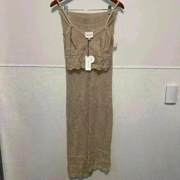 NWT! Pink Rose Crochet Knit Two Piece Set / Size S / Beige - Picture 5 of 16